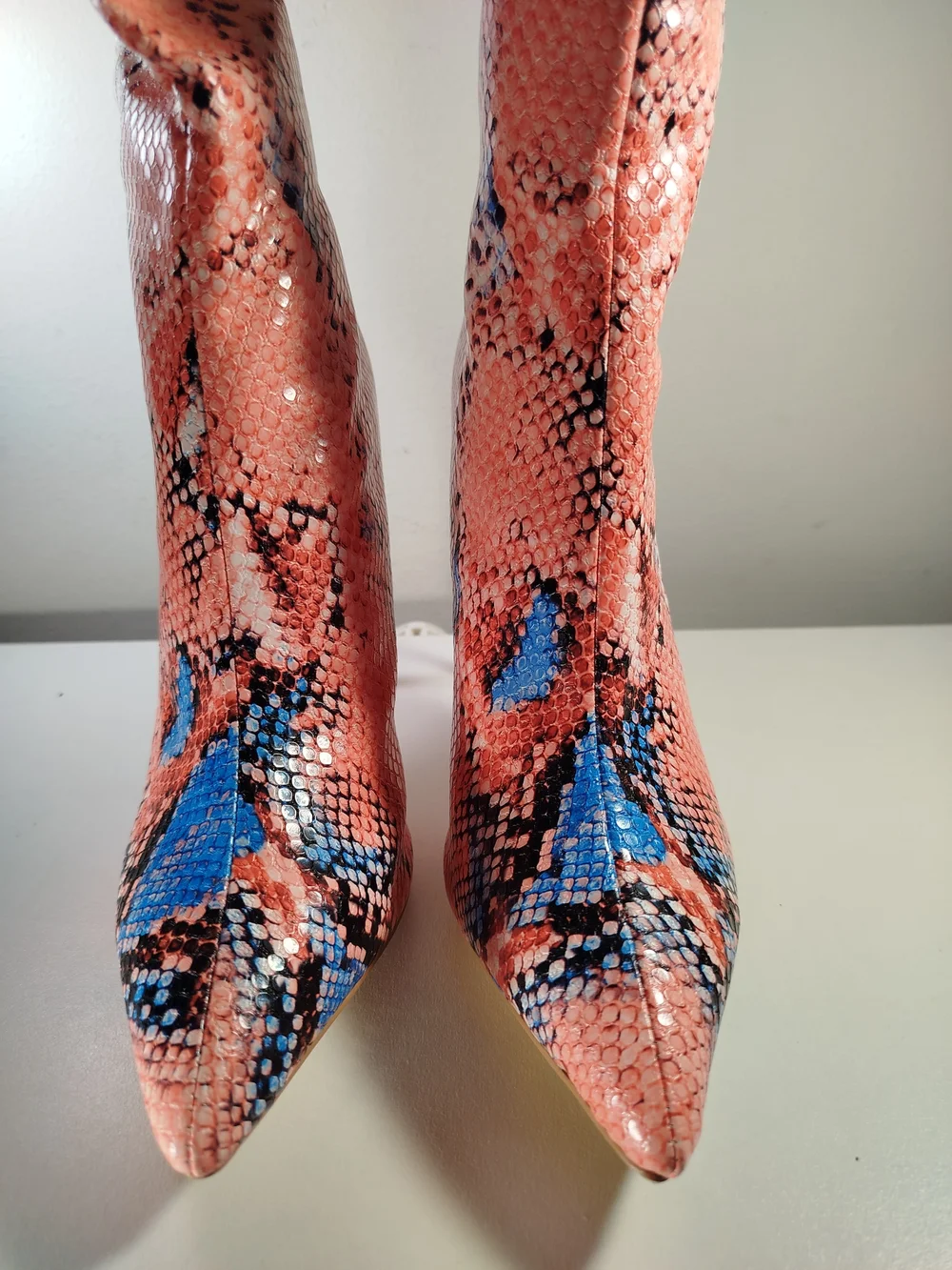 Women’s Pink Snake Print Thigh High Stiletto Boots Size 8.5 New No Brand